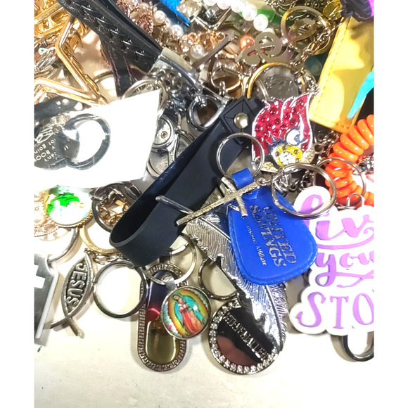 Junk Drawer Lot Keychain Barrettes 2.9 Lbs - Picture 5 of 16